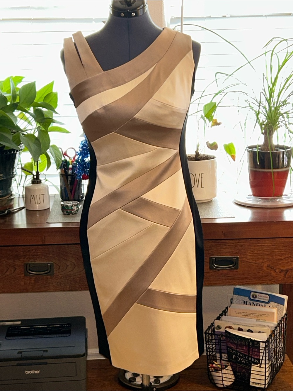 Beautiful Cocktail Dress S-4